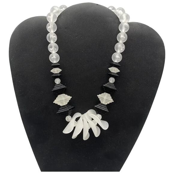 Frosted Lucite Black and White Plastic Statement Necklace Vintage - Picture 1 of 6